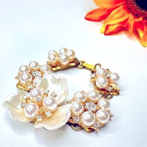 White Resin Floral, Faux Pearls and Rhinestone Gold Toned Bracelet